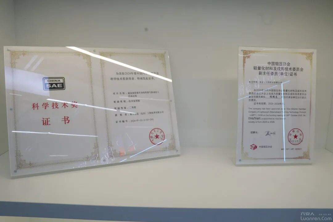 aa78ed92ceac91b3bc541876727d2527.jpg
