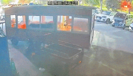 dd6c5a92ae9b1718a0e2ee122585ee89.gif