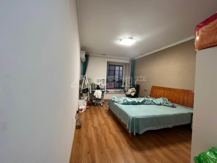 0A3C966E-3B30-4F59-AFD3-520CECB9CE75.jpg