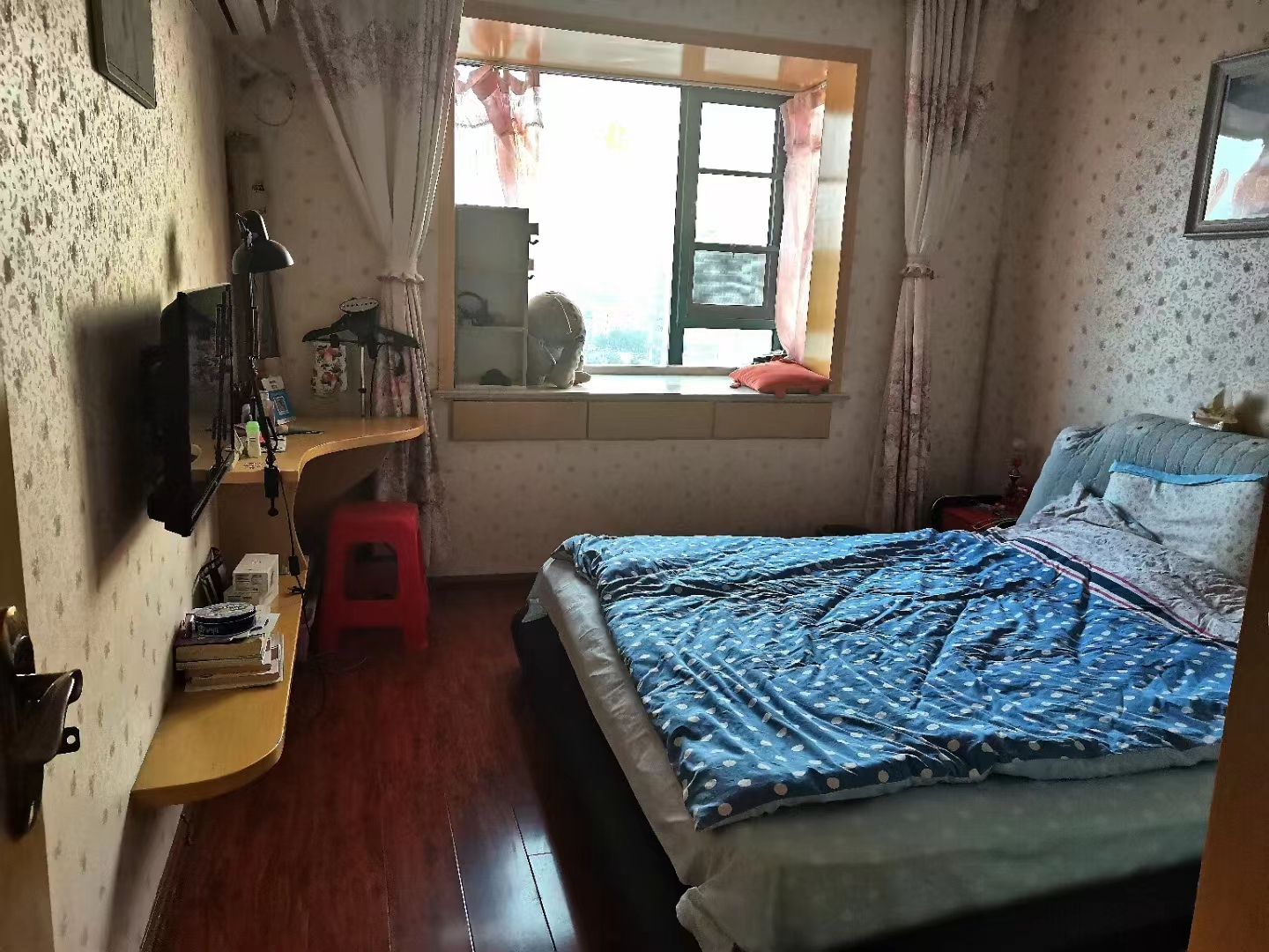 085304qxoxyj2p9co9c30x.jpg